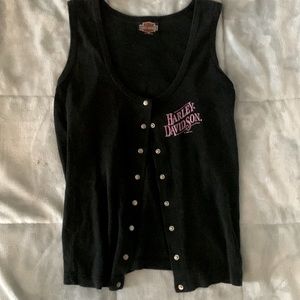 I’m selling this because it is too small for me condition is very good.